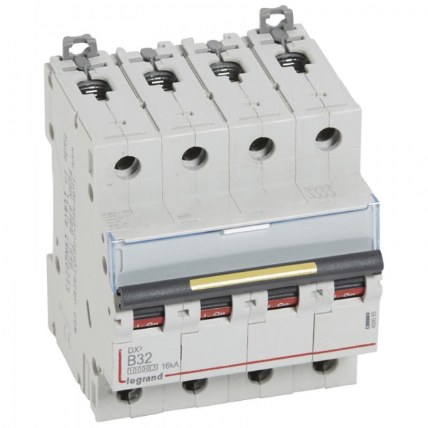 DX3 4P B32 10000A/16KA