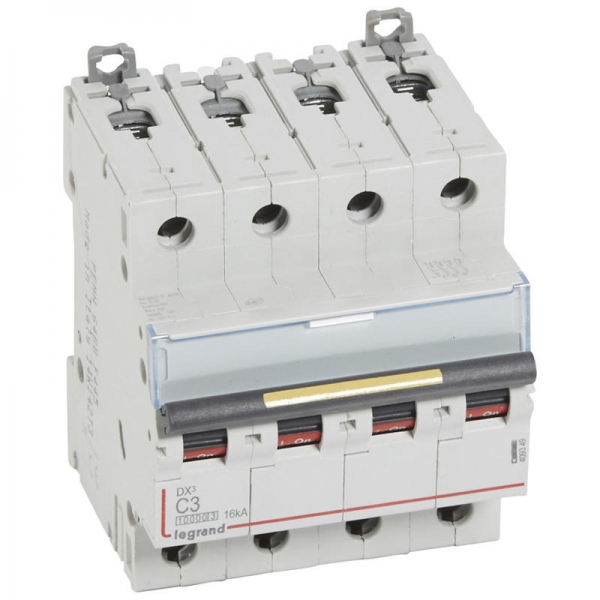 DX3 4P C3 10000A/16KA