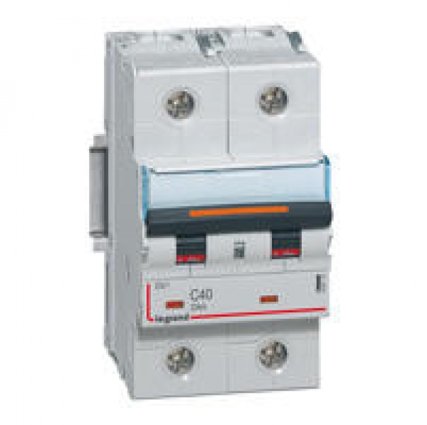 DX3 2P C40 25KA