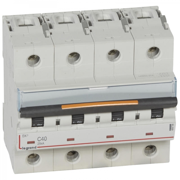 DX3 4P C40 25KA