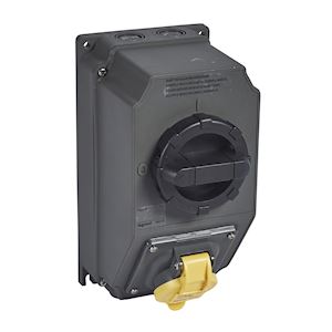 COFFRET 2P+T 110V INTER 16A